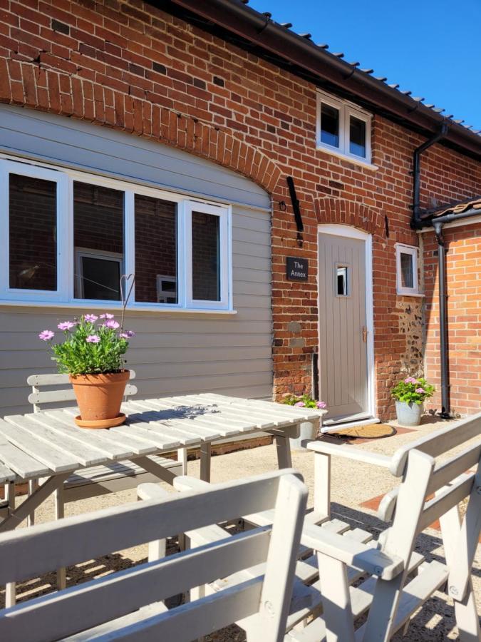 Entire 2 Bed Coach House In Peaceful Norfolk Village Pulham Exterior photo