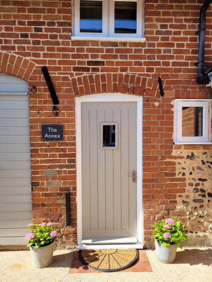 Entire 2 Bed Coach House In Peaceful Norfolk Village Pulham Exterior photo